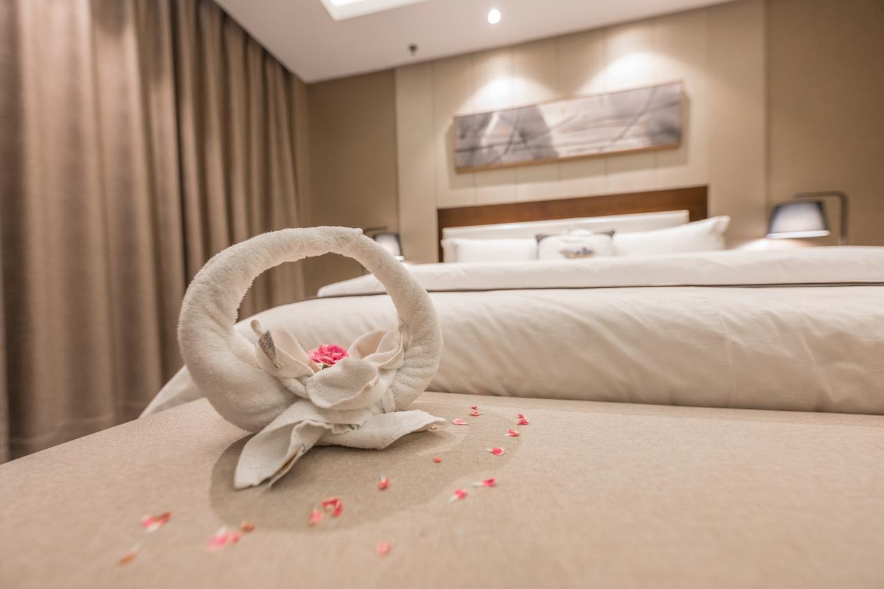 Metropolo Jinjiang Xuzhou Railway Station Suning Plaza Chudu Hotel Bagian luar foto
